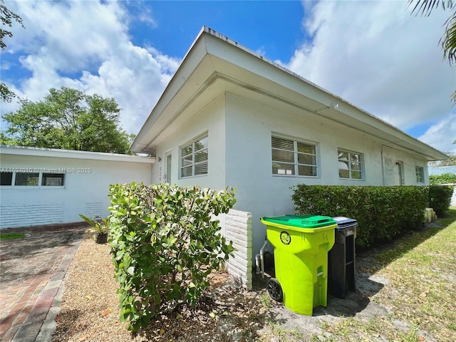 329 NE 87th St, El Portal, FL 33138 - photo 32