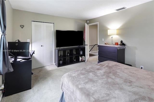 10710 La Placida Dr Unit 6-6, Coral Springs, FL 33065 - carpeted bedroom with a closet