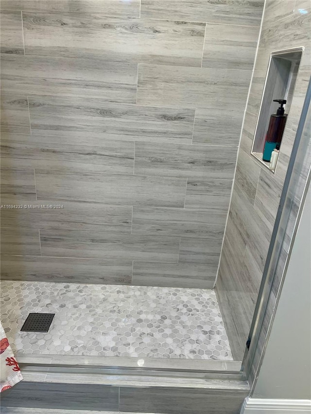 bathroom with walk in shower