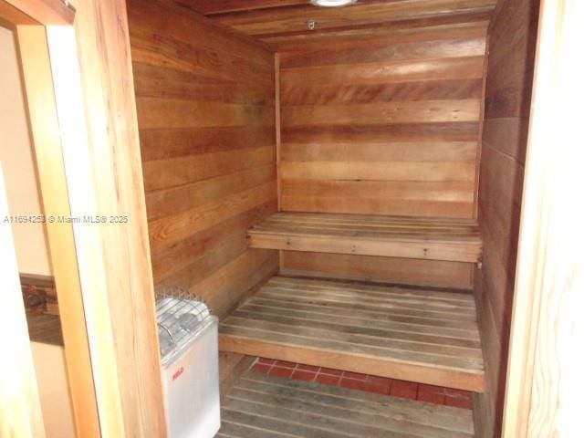 view of sauna / steam room