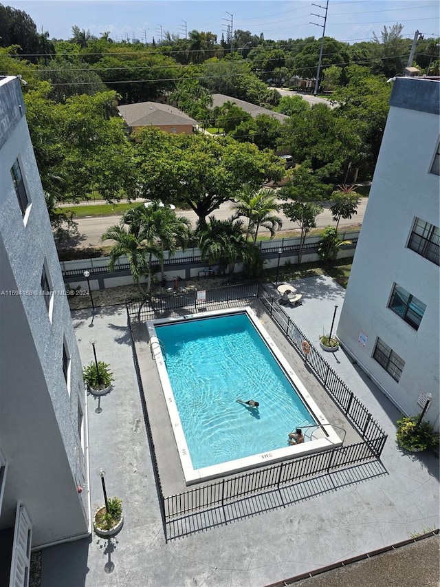 view of swimming pool