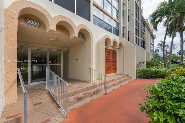 view of property entrance