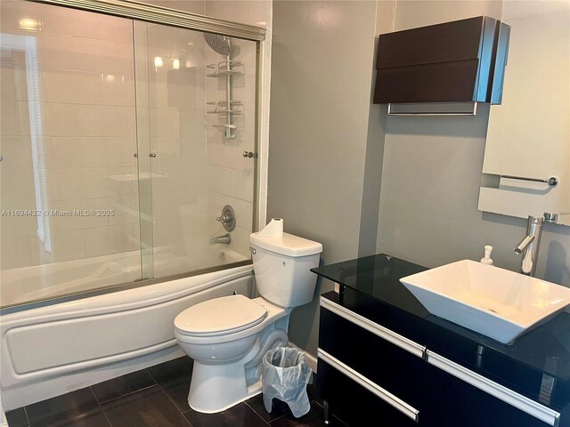 300 S Biscayne Blvd Unit 826, Miami, FL 33131 - bathroom with vanity, combined bath / shower with glass door, and tile patterned flooring