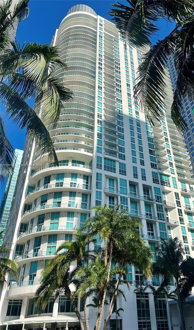 300 S Biscayne Blvd Unit 826, Miami, FL 33131 - view of apartment building / complex