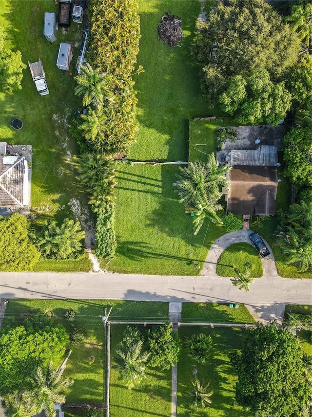 355 NE 156th St, Miami, FL 33162