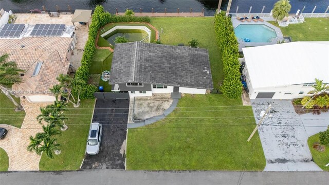 2537 Marathon Ln, Fort Lauderdale, FL 33312 - bird's eye view of a pool area and a large body of water