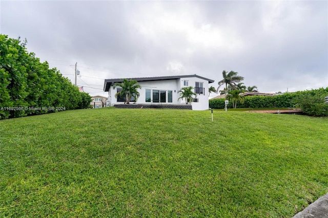 2537 Marathon Ln, Fort Lauderdale, FL 33312 - view of grassy yard