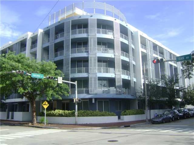 3339 Virginia St Unit 340, Miami FL, 33133, 1 bedrooms, 2 baths condo for sale