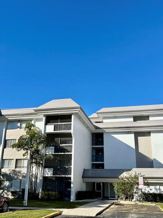 721 N Pine Island Rd Unit 213, Plantation, FL 33324 - view of building exterior