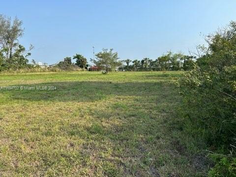 Listing photo 3 for Address Not Disclosed, Myers FL 33916