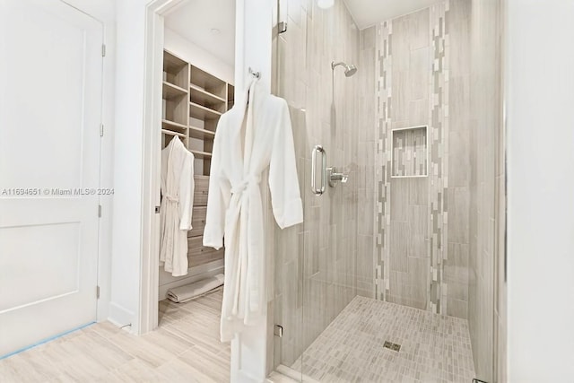 bathroom with walk in shower