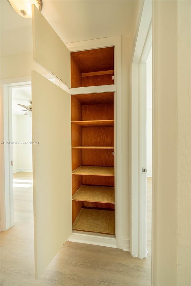 4450 SW 34th Dr, Dania Beach, FL 33312 - view of pantry