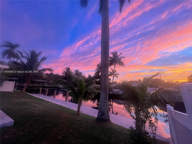 4450 SW 34th Dr, Dania Beach, FL 33312 - view of yard with a water view