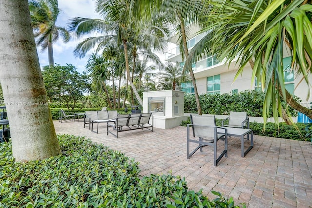 view of patio / terrace featuring an outdoor hangout area