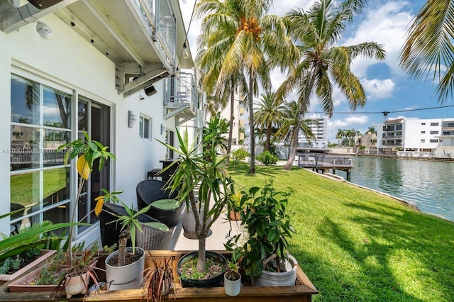 view of yard with a water view