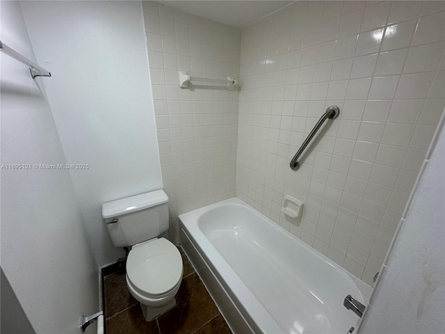 full bathroom with shower / washtub combination and toilet