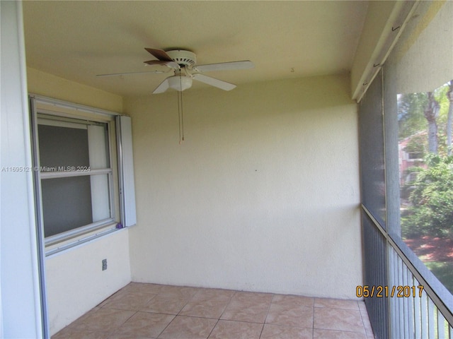 balcony with ceiling fan