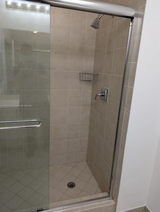 bathroom with walk in shower