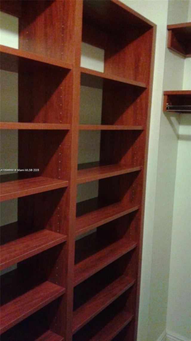 1420 Brickell Bay Dr Unit 1506D, Miami, FL 33131 - view of closet