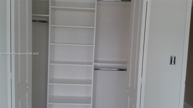 1420 Brickell Bay Dr Unit 1506D, Miami, FL 33131 - view of closet