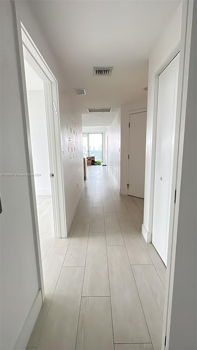 16385 Biscayne Blvd Unit 1615, North Miami Beach, FL 33160 - view of corridor