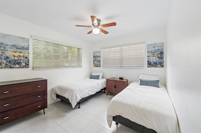 bedroom with ceiling fan