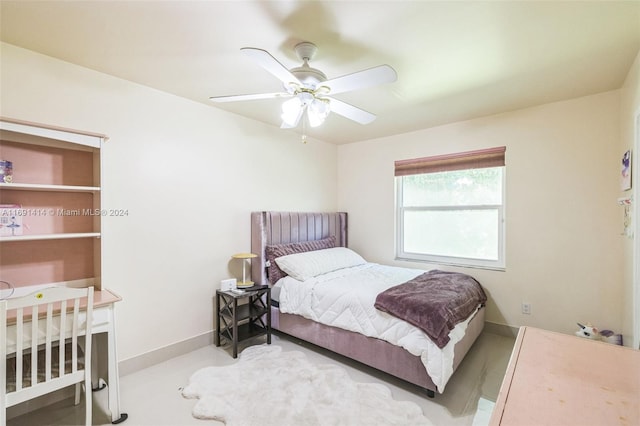 bedroom featuring ceiling fan