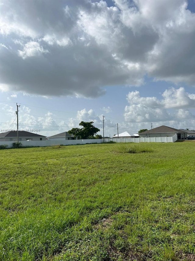 2109 NE 14th Pl, Cape Coral, FL 33909