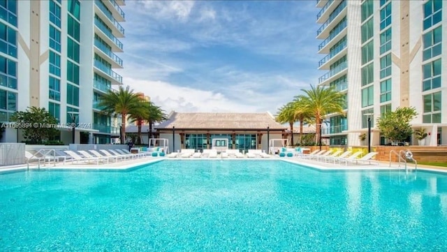 330 Sunny Isles Blvd Unit 5-603, Sunny Isles Beach, FL 33160 - photo 25