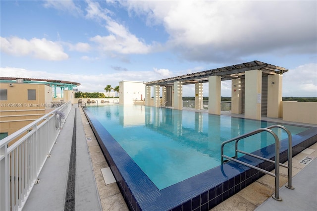 view of swimming pool