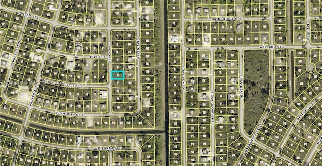 Listing photo 3 for 551 Beach Ave, Lehigh Acres FL 33974