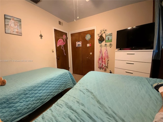 bedroom with a closet