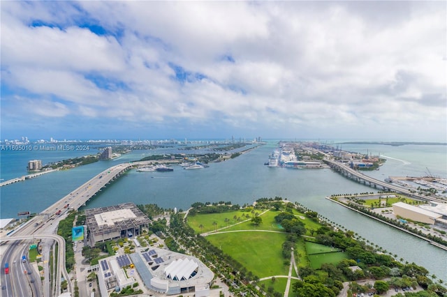 bird's eye view featuring a water view