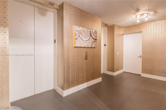 1100 Biscayne Blvd Unit 4502, Miami, FL 33132 - hall featuring wallpapered walls