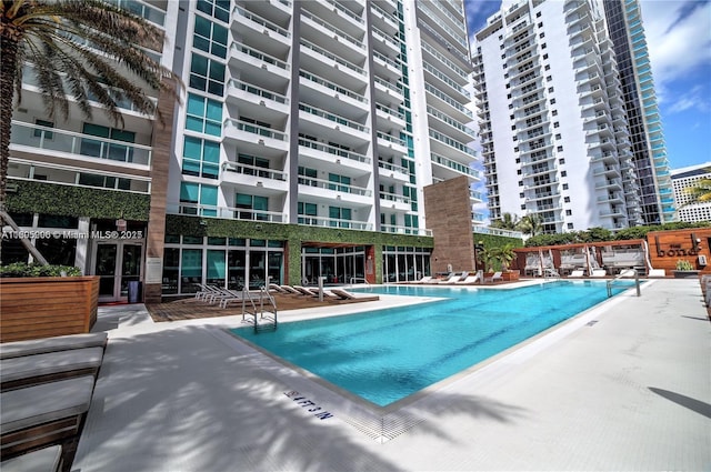 1080 Brickell Ave Unit 3604, Miami, FL 33131 - view of community pool