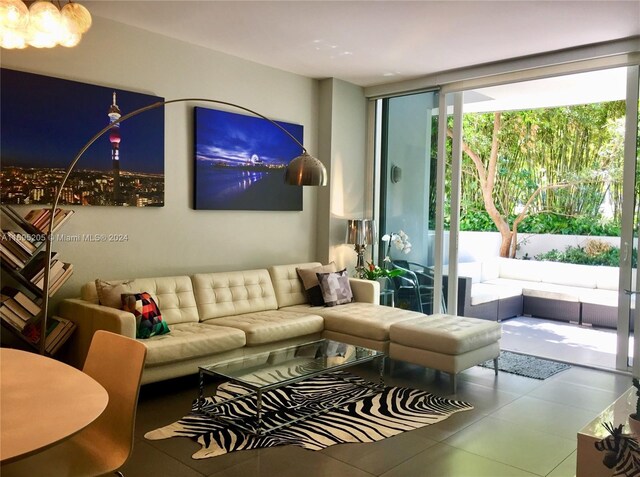 2155 Washington Ct Unit 101, Miami Beach, FL 33139 - photo 6