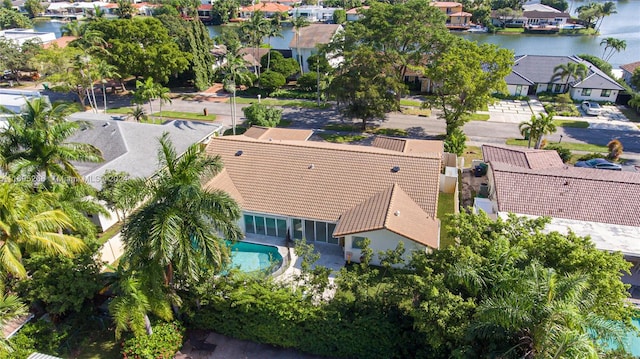 bird's eye view with a water view