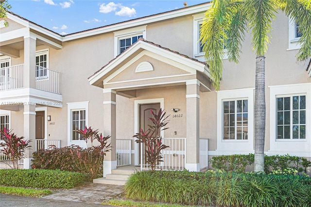 view of front of house with covered porch