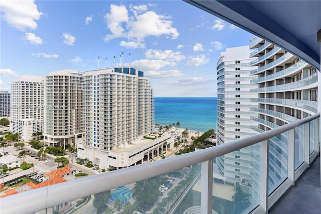 3101 Bayshore Dr Unit 1602, Fort Lauderdale, FL 33304 - balcony featuring a water view and a city view