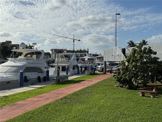 view of home's community featuring a yard