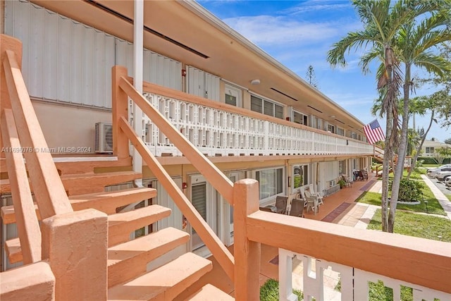 1015 SW 11th Ave Unit 11K, Hallandale Beach, FL 33009 - view of stairway