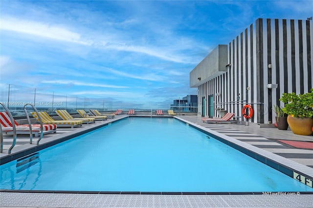 1300 S Miami Ave Unit 3704, Miami, FL 33130 - view of community pool
