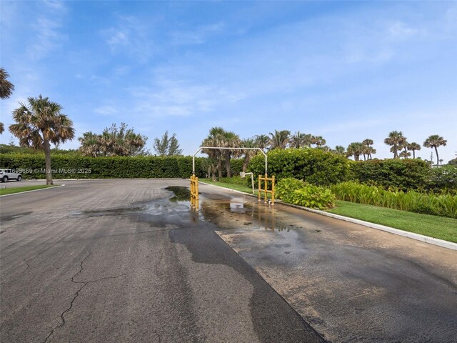 9940 S Ocean Dr Unit 508, Jensen Beach, FL 34957 - view of asphalt road
