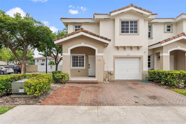 view of front of property featuring a garage