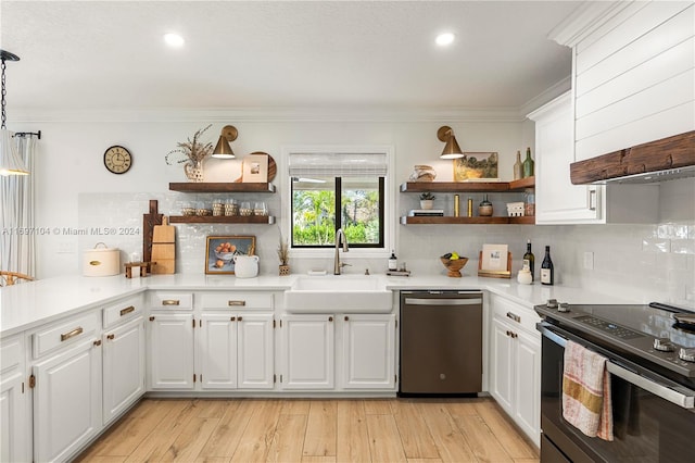 kitchen featuring dishwasher, black range with electric cooktop, light hardwood / wood-style floors, decorative light fixtures, and white cabinets