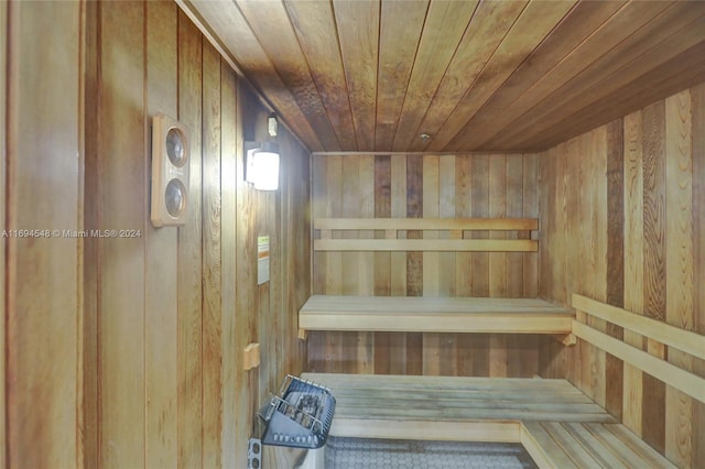 view of sauna / steam room