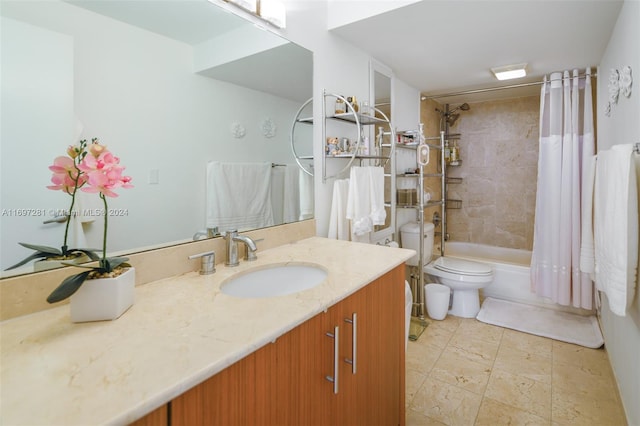 full bathroom with shower / bath combo with shower curtain, vanity, and toilet