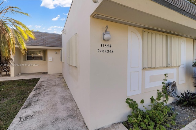 view of property entrance