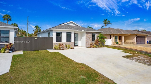 view of front of home featuring a front lawn