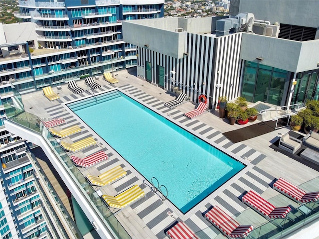 1300 S Miami Ave Unit 2104, Miami, FL 33130 - view of community pool